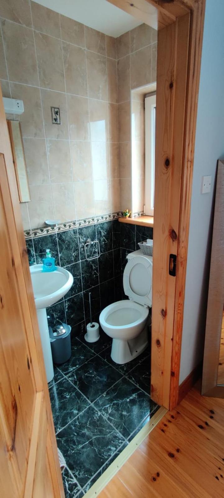 לינה וארוחת בוקר Kilmihil Colman House חדר תמונה